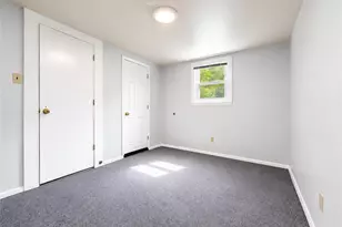 10108 Earl Dr, Saint Louis, MO 63136 - Photo 11