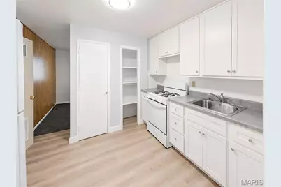 10108 Earl Drive, Saint Louis, MO 63136 - Photo 5
