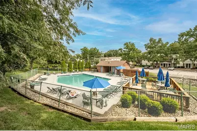 9122 Eager Road, Brentwood, MO 63144 - Photo 3