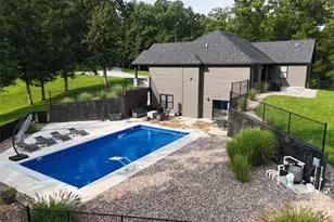1521 Frank St, Hannibal, MO 63401 - Photo 41