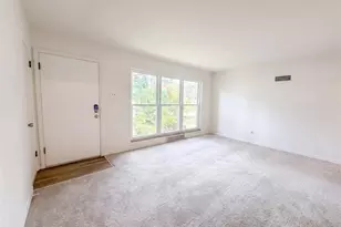 8606 Vasel Ave, Saint Louis, MO 63123 - Photo 3