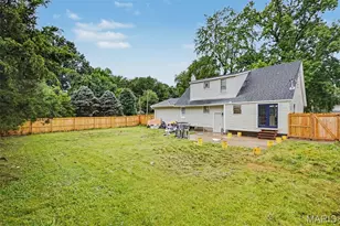 12036 Larimore Rd, Saint Louis, MO 63138 - Photo 35