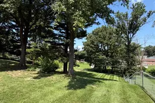 4131 Lockport Dr, Saint Louis, MO 63044 - Photo 3