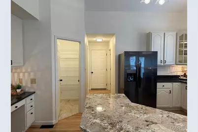 727 Hawk Run Drive, O'Fallon, MO 63368 - Photo 17