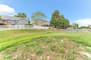 524 Great Oaks Meadow Dr, Wentzville, MO 63385 - Photo 9