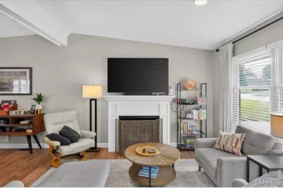 9145 Missy Court, Saint Louis, MO 63123 - Photo 7