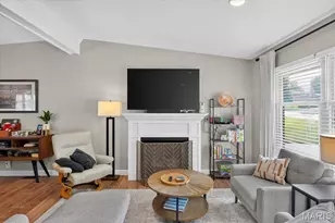 9145 Missy Ct, Saint Louis, MO 63123 - Photo 7