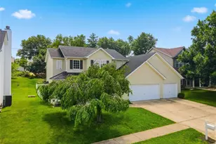 1032 Golden Orchard Dr, O'Fallon, MO 63368 - Photo 3