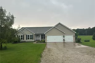 23507 Cabin Ridge Dr, Warrenton, MO 63383 - Photo 1