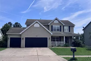 122 Pine Needle Dr, Wentzville, MO 63385 - Photo 1