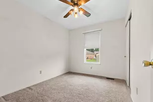 1612 Berry Ct, Imperial, MO 63052 - Photo 17