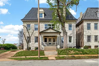 5137 Washington Place, Saint Louis, MO 63108 - Photo 1
