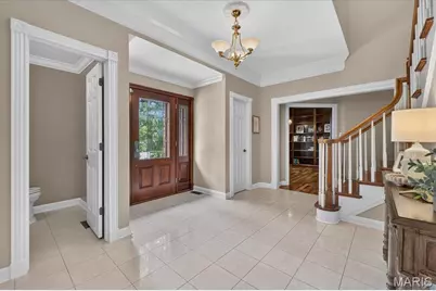 298 Herworth Drive, Chesterfield, MO 63005 - Photo 5