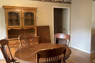24688 McClurg Dr, Lebanon, MO 65536 - Photo 9