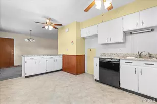 1001 Wilmington Dr, Saint Charles, MO 63301 - Photo 7