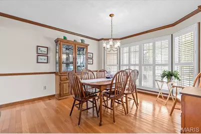 358 Carriage Trail Court, O'Fallon, MO 63368 - Photo 7