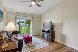 3114 Edwards Pl, Maryland Heights, MO 63043 - Photo 5