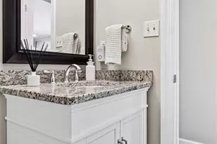 718 Cedar Field Ct, Chesterfield, MO 63017 - Photo 33