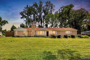 8034 Packard Ave, Berkeley, MO 63134 - Photo 1