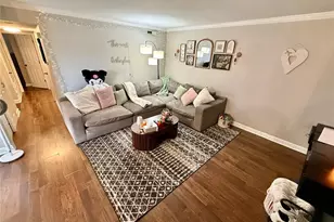 4342 Forest De Ville Dr, Oakville, MO 63129 - Photo 3