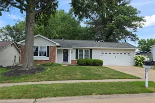 706 Millwood Dr, Saint Peters, MO 63376 - Photo 1