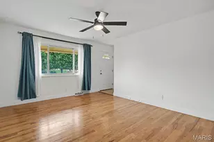 11247 Fawnhaven Dr, Saint Louis, MO 63126 - Photo 3