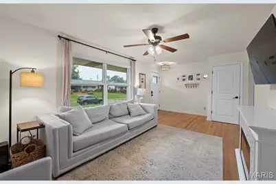 9831 Colchis Lane, Saint Louis, MO 63123 - Photo 3