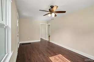 9421 Chester Ave, Woodson Terrace, MO 63114 - Photo 5