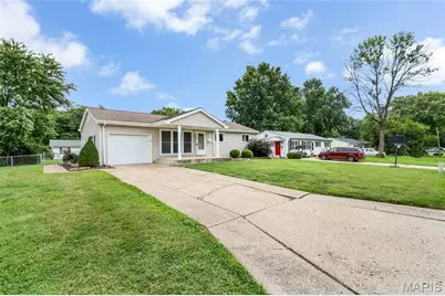 524 Cheryl Ann Drive, Wentzville, MO 63385 - Photo 3