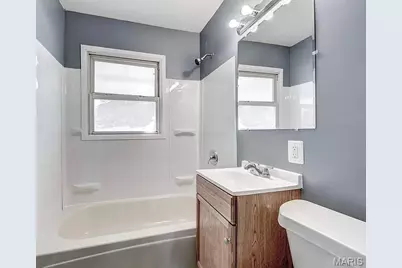 9618 De Porres Lane, Saint Louis, MO 63114 - Photo 5