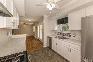 2022 Dawson Dr, Saint Charles, MO 63301 - Photo 13