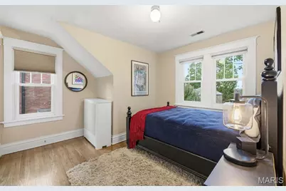 7429 Amherst Avenue, University City, MO 63130 - Photo 17