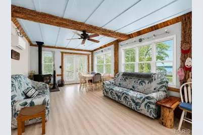 8895 Victoria Ln, French Village, MO 63036 - Photo 7