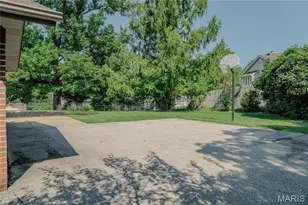 405 Brass Lamp Dr, Ballwin, MO 63011 - Photo 35
