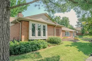 405 Brass Lamp Dr, Ballwin, MO 63011 - Photo 9