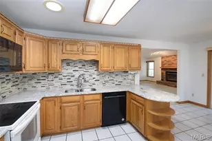 3406 Ludlow Ave, Bridgeton, MO 63044 - Photo 9
