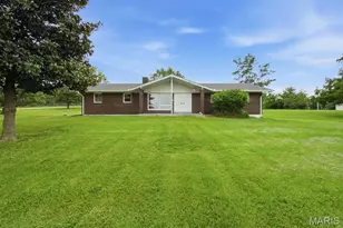 57 W Ofallon Dr, O'Fallon, MO 63366 - Photo 23
