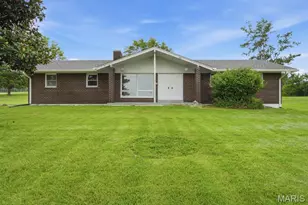 57 W Ofallon Dr, O'Fallon, MO 63366 - Photo 1
