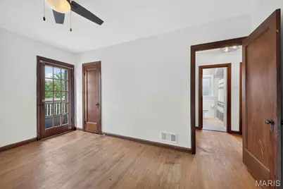 608 Ellwine Drive, Saint Louis, MO 63125 - Photo 29