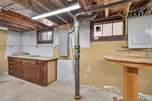 608 Ellwine Dr, Saint Louis, MO 63125 - Photo 49
