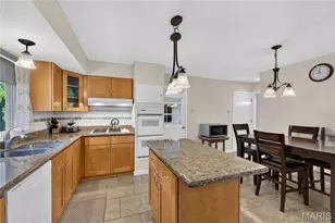 14649 Baratton Dr, Florissant, MO 63034 - Photo 9