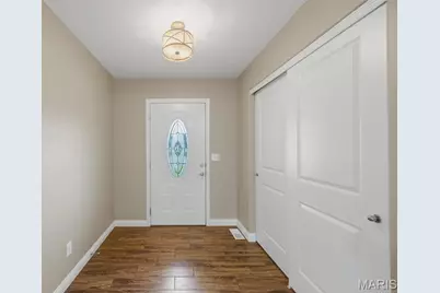 454 Honeysuckle Creek Drive, Wentzville, MO 63385 - Photo 5