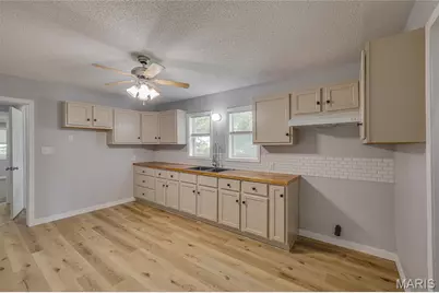 3037 Highway 221, Doe Run, MO 63637 - Photo 5