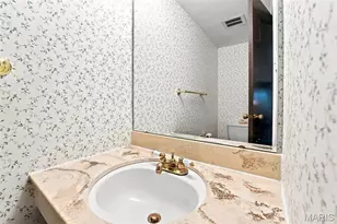 11138 Towering Pines Dr, Saint Louis, MO 63136 - Photo 7
