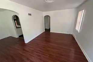 8300 Orchard Ave, Saint Louis, MO 63132 - Photo 3