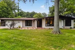401 Andover Ln, Ballwin, MO 63011 - Photo 3