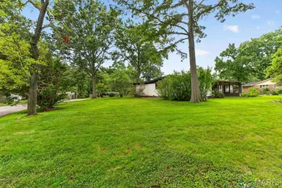 401 Andover Lane, Ballwin, MO 63011 - Photo 53