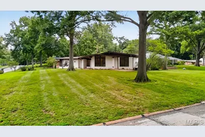 401 Andover Lane, Ballwin, MO 63011 - Photo 51