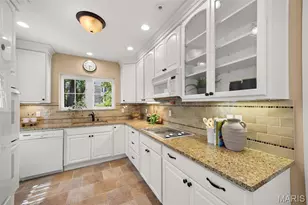 539 N Central Ave, University City, MO 63130 - Photo 9