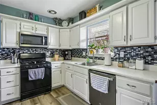 219 Arras Dr, Saint Louis, MO 63129 - Photo 11